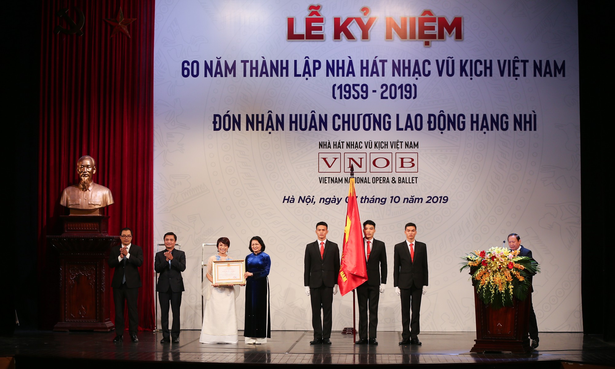Lễ Kỷ niệm 60 năm Ngày thành lập Nhà hát Nhạc Vũ Kịch Việt Nam (1959-2019) và đón nhận Huân chương Lao động hạng Nhì của Chủ tịch nước - Ảnh 7.