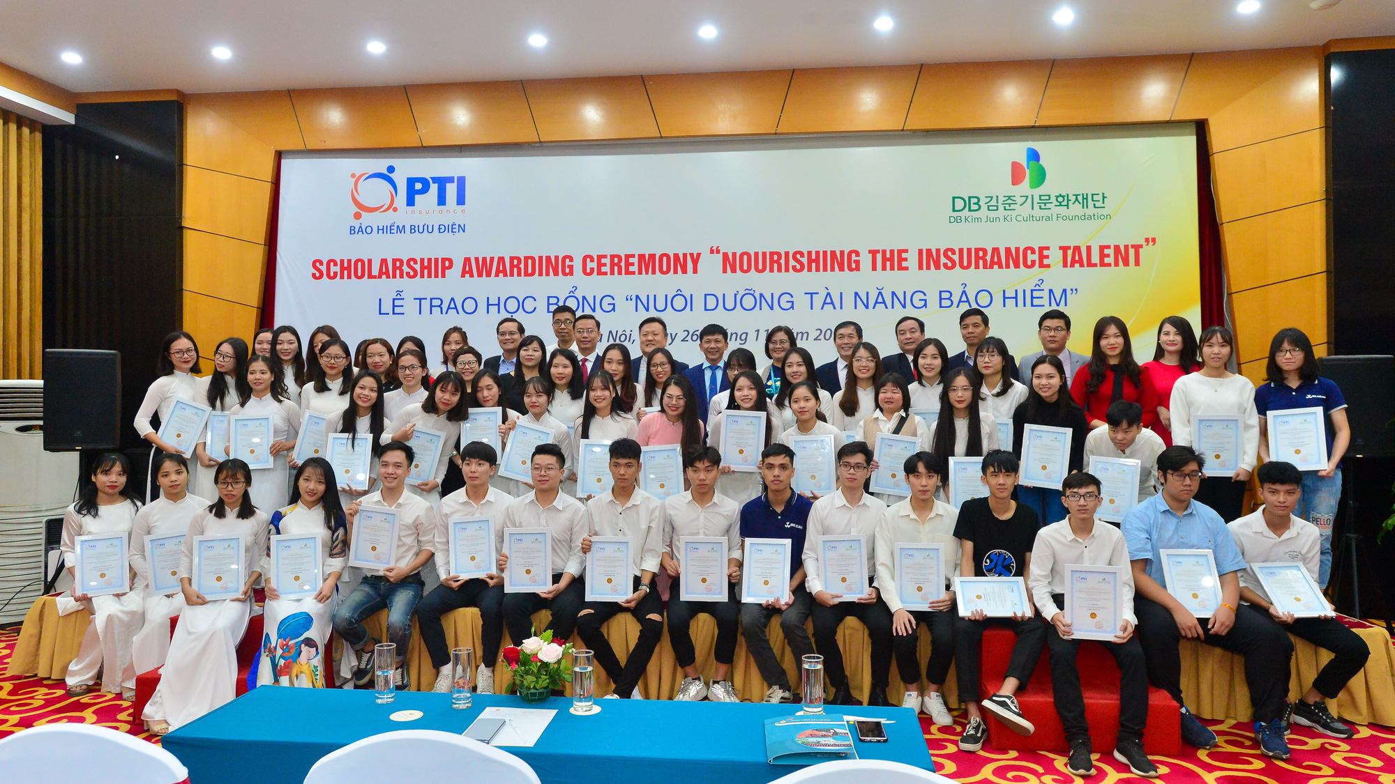 PTI trao 48 suất học bổng cho sinh viên các trường đại học trên toàn quốc