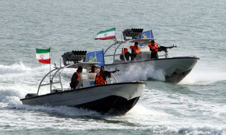 Vùng Vịnh cận kề bờ vực: Iran mạnh tay tại Hormuz - Ảnh 1.