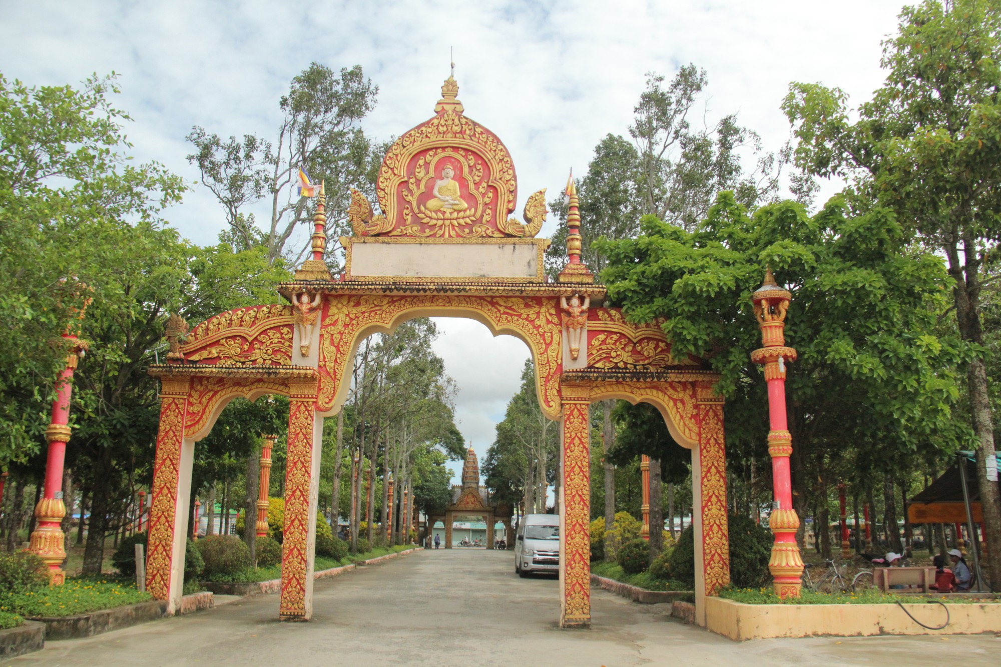 Xiêm Cán: Ngôi chùa Khmer lớn và lộng lẫy nhất ở Nam Bộ - Ảnh 15.