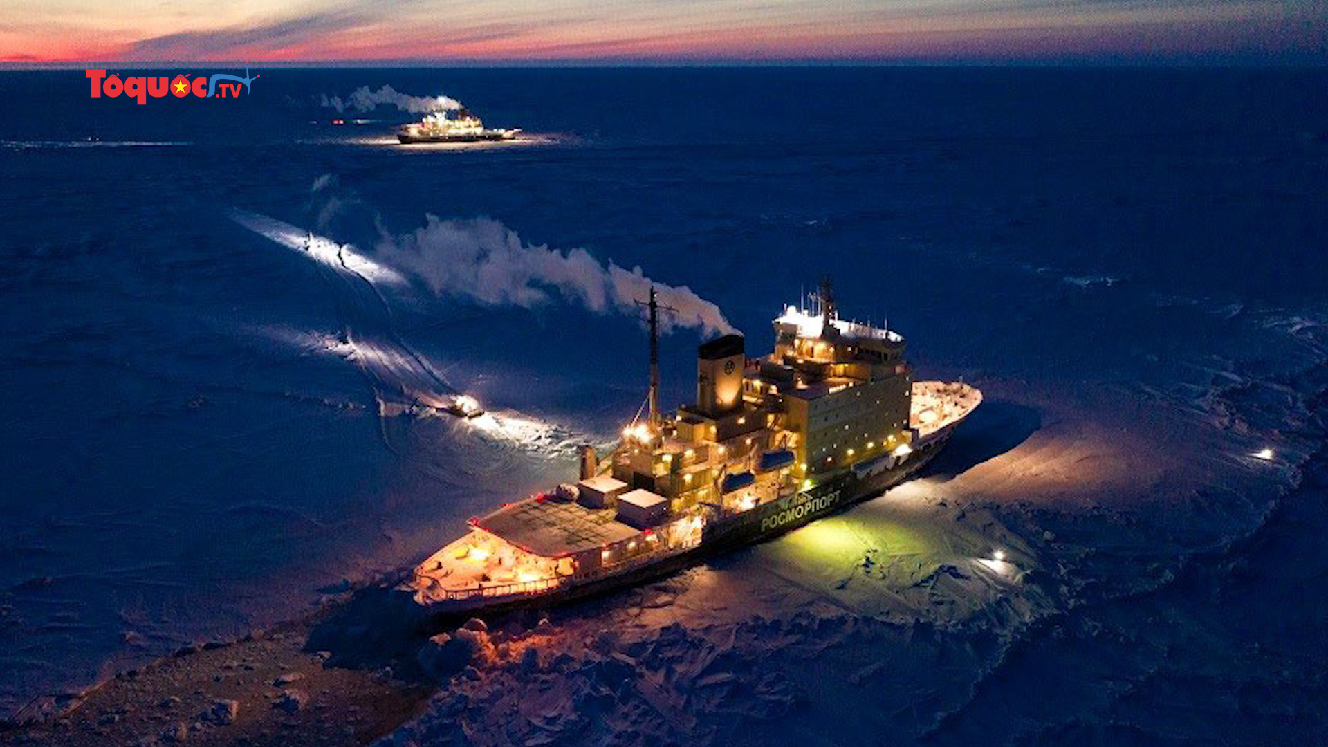 Hơn 100 nhà khoa học kẹt trên con tàu phá băng giữa Bắc Băng Dương