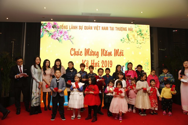 Rộn ràng sắc xuân sớm trong cộng đồng người Việt tại Thượng Hải - Ảnh 5. Rộn ràng sắc xuân sớm trong cộng đồng người Việt tại Thượng Hải - Ảnh 5.