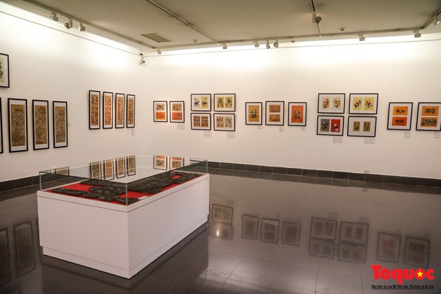 Khai mạc triển lãm “Tranh dân gian Đông hồ xưa và nay”: Trưng bày hơn 100 hiện vật của tranh dân gian Đông Hồ - Ảnh 3.