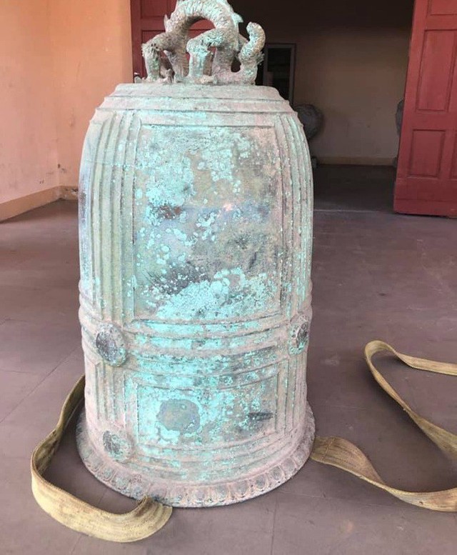 Bảo tàng tỉnh Hà Tĩnh tiếp nhận quả chuông đồng cổ thời Trần - Ảnh 1.