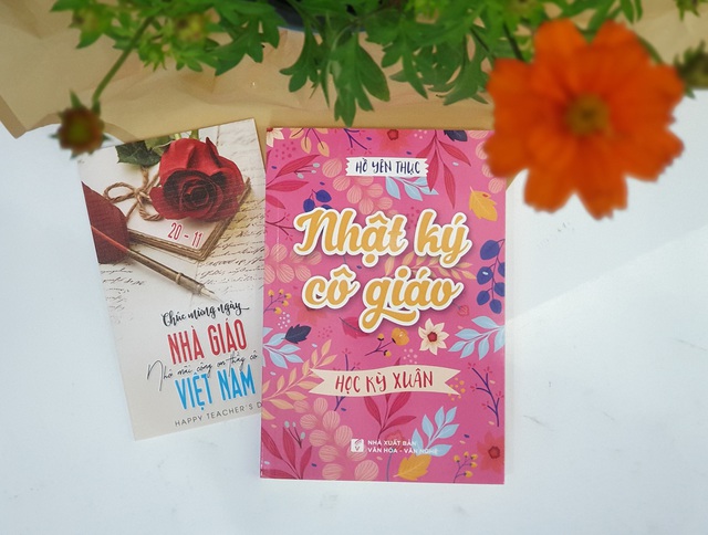 Giảng viên ra mắt "Nhật ký cô giáo - Học kỳ Xuân" ghi chép về mỗi ngày "lên lớp" - Ảnh 1. Giảng viên ra mắt "Nhật ký cô giáo - Học kỳ Xuân" ghi chép về mỗi ngày "lên lớp" - Ảnh 1.