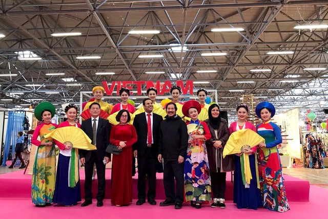 Việt Nam tham dự Lễ hội Phương Đông tại Tuscany, Italia - Ảnh 5.