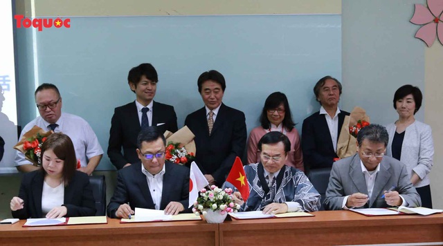 Đoàn doanh nghiệp TP Maebashi ký kết tiếp nhận sinh viên Việt Nam thực tập nghề nghiệp hưởng lương và làm việc tại Nhật Bản - Ảnh 1.