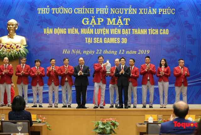 Thủ tướng gặp mặt, vinh danh VĐV, HLV đạt thành tích cao tại SEA Games 30 - Ảnh 22.