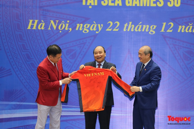 Thủ tướng gặp mặt, vinh danh VĐV, HLV đạt thành tích cao tại SEA Games 30 - Ảnh 24.