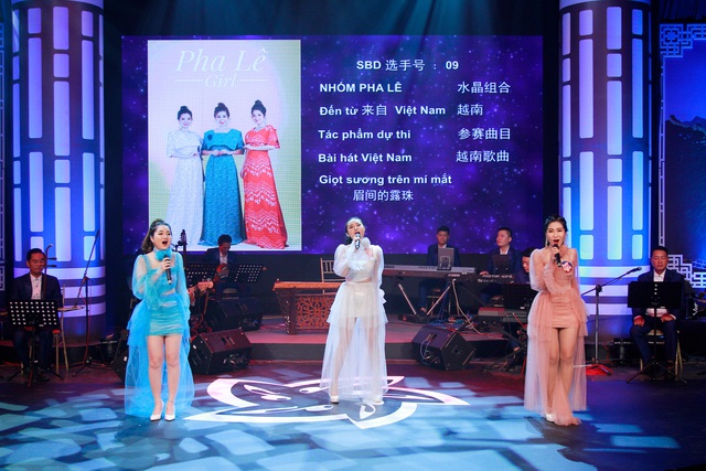 Hai thí sinh giành giải nhất cuộc thi Tiếng hát hữu nghị Việt-Trung năm 2019 - Ảnh 4.