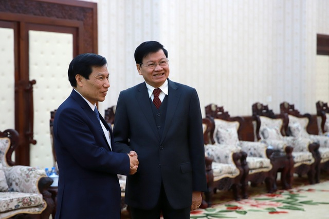 Bộ trưởng Nguyễn Ngọc Thiện chào xã giao Thủ tướng Chính phủ nước CHDCND Lào - Ảnh 1.