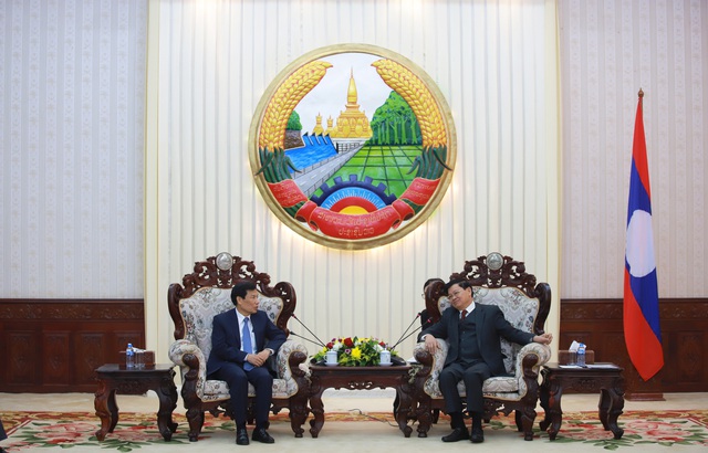 Bộ trưởng Nguyễn Ngọc Thiện chào xã giao Thủ tướng Chính phủ nước CHDCND Lào - Ảnh 4.