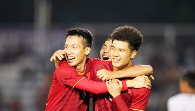 FoxSport châu Á ấn tượng Campuchia không thể ngăn cản sức mạnh Việt Nam - Ảnh 1. FoxSport châu Á ấn tượng Campuchia không thể ngăn cản sức mạnh Việt Nam - Ảnh 1.