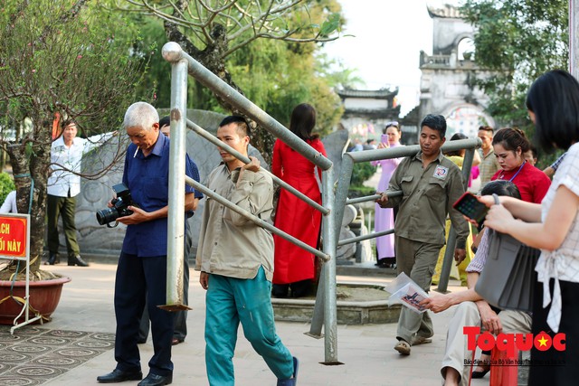 An ninh thắt chặt, hơn 2000 nhân viên an ninh bảo vệ lễ khai ấn đền Trần Nam Định - Ảnh 12.