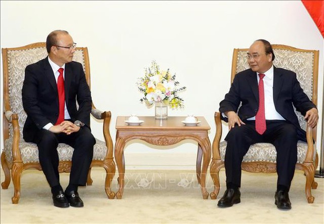 Thủ tướng Nguyễn Xuân Phúc gặp mặt HLV Park Hang-seo sau kỳ nghỉ Tết tại Hàn Quốc - Ảnh 2.