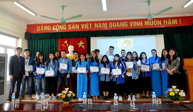 Lễ Tổng kết và trao chứng nhận Liên lạc viên/ Tình nguyện viên Diễn đàn Du lịch ASEAN 2019 - Ảnh 6.