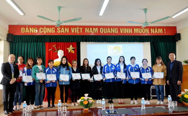 Lễ Tổng kết và trao chứng nhận Liên lạc viên/ Tình nguyện viên Diễn đàn Du lịch ASEAN 2019 - Ảnh 8.