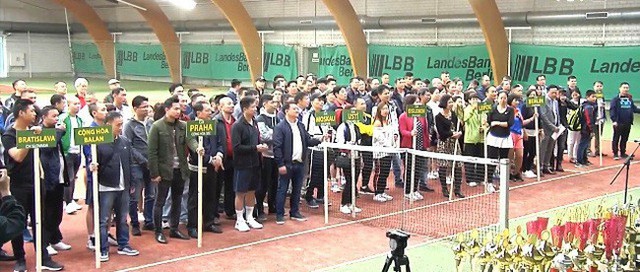 Giải quần vợt mở rộng tại CHLB Đức - Ảnh 1. Giải quần vợt mở rộng tại CHLB Đức - Ảnh 1.
