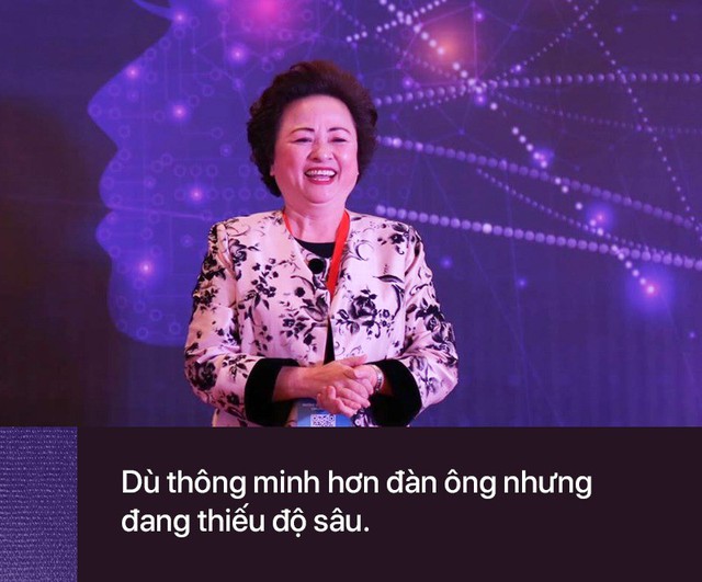 Chủ tịch BRG Nguyễn Thị Nga: “Tôi mua sân golf dù chưa từng chơi và cũng không biết gì về golf - Ảnh 2. Chủ tịch BRG Nguyễn Thị Nga: “Tôi mua sân golf dù chưa từng chơi và cũng không biết gì về golf - Ảnh 2.