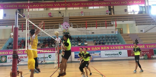 10 đội tranh tài Giải bóng chuyền trẻ tỉnh Đồng Tháp - Ảnh 1. 10 đội tranh tài Giải bóng chuyền trẻ tỉnh Đồng Tháp - Ảnh 1.