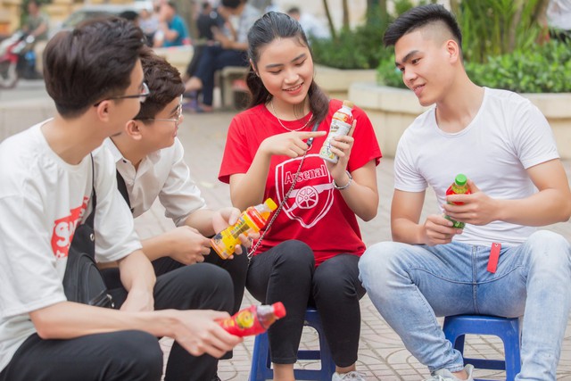 Hàng chục nghìn giải thưởng khuyến mãi hè của Tân Hiệp Phát đã đến với khách hàng - Ảnh 1.