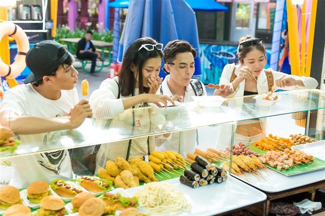 Tết này, Đà Nẵng đã có lễ hội hoa Xuân Phát Tài còn rực rỡ hơn - Ảnh 2. Tết này, Đà Nẵng đã có lễ hội hoa Xuân Phát Tài còn rực rỡ hơn - Ảnh 2.