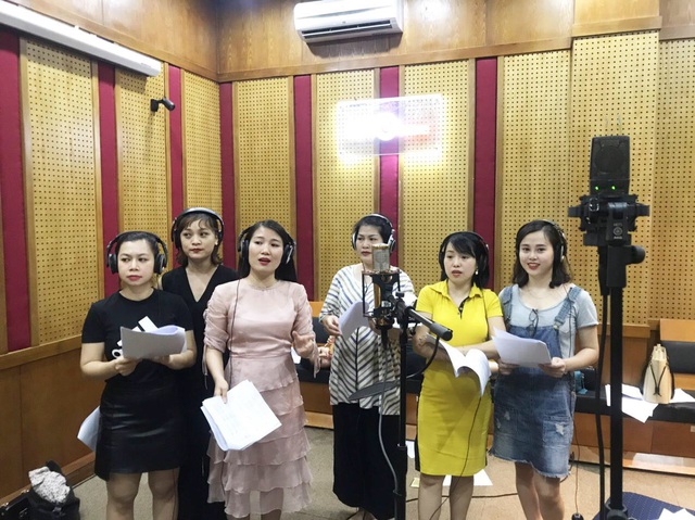 Nghệ sĩ miệt mài tập luyện cho chương trình nghệ thuật đặc biệt Dâng Người tiếng hát mùa Xuân- kỷ niệm 130 năm Ngày sinh Chủ tịch Hồ Chí Minh - Ảnh 7.