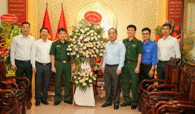 Thứ trưởng Bộ VHTTDL Lê Khánh Hải chúc mừng các cơ quan báo chí - Ảnh 3.