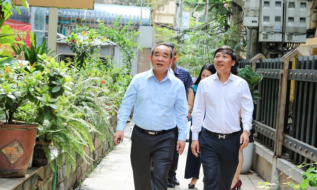 Thứ trưởng Bộ VHTTDL Lê Khánh Hải chúc mừng các cơ quan báo chí - Ảnh 7.