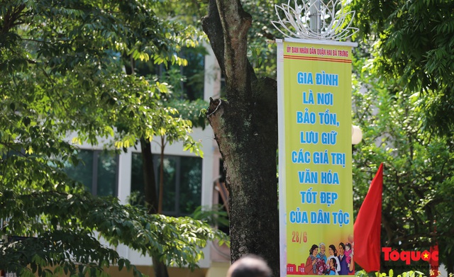 Đẩy mạnh tuyên truyền Ngày Gia đình Việt Nam qua  banner, áp phích cổ động  - Ảnh 8.