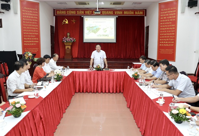 Thứ trưởng Nguyễn Văn Hùng: Làng Văn hóa - Du lịch các dân tộc Việt Nam phải là một địa chỉ “đỏ” trong tương lai - Ảnh 1.