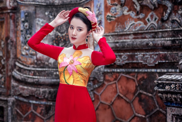 Mỹ nhân có mái tóc đẹp nhất Hoa hậu Việt Nam 2016 tái xuất với áo dài của Kenny Thái - Ảnh 2.