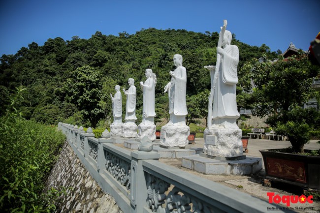 Lạng Sơn: Khám phá ngôi chùa nơi biên giới mà từng viên gạch khắc chữ quốc ngữ “Cộng hòa xã hội chủ nghĩa Việt Nam” - Ảnh 5.