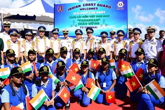 Những khoảnh khắc tàu Cảnh sát biển Việt Nam lần đầu đến thăm Ấn Độ - Ảnh 4.