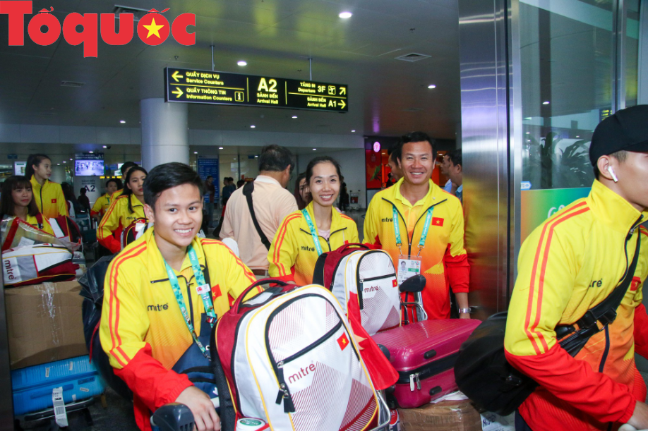 Đoàn thể thao Olympic trẻ Việt Nam về nước sau kỳ Đại hội thành công vượt ngoài kỳ vọng - Ảnh 6.