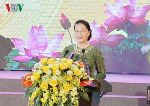 Chủ tịch Quốc hội dự Lễ kỷ niệm 60 năm ngày Bác Hồ về thăm Bắc Ninh - Ảnh 1.