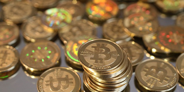 Sau 10 năm ra đời Bitcoin vẫn bị ánh nhìn ngờ vực của các thị trường và nhà đầu tư - Ảnh 1.