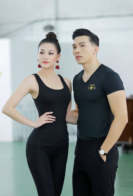 Đại diện Việt Nam được huấn luyện trong “nhà kho” trước giờ thi Miss Earth 2018 - Ảnh 3.
