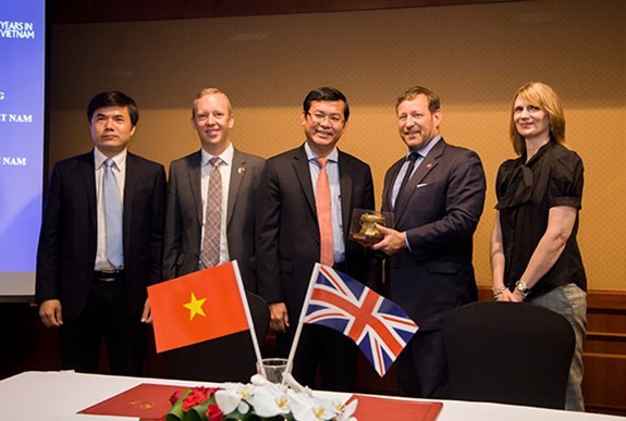 Anh quốc hợp tác với Việt Nam nâng cao chất lượng nguồn nhân lực - Ảnh 1.