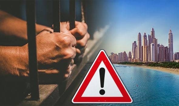 Nếu không muốn bị trục xuất khi đến Dubai, khách du lịch cần nắm rõ quy định mới này - Ảnh 1.