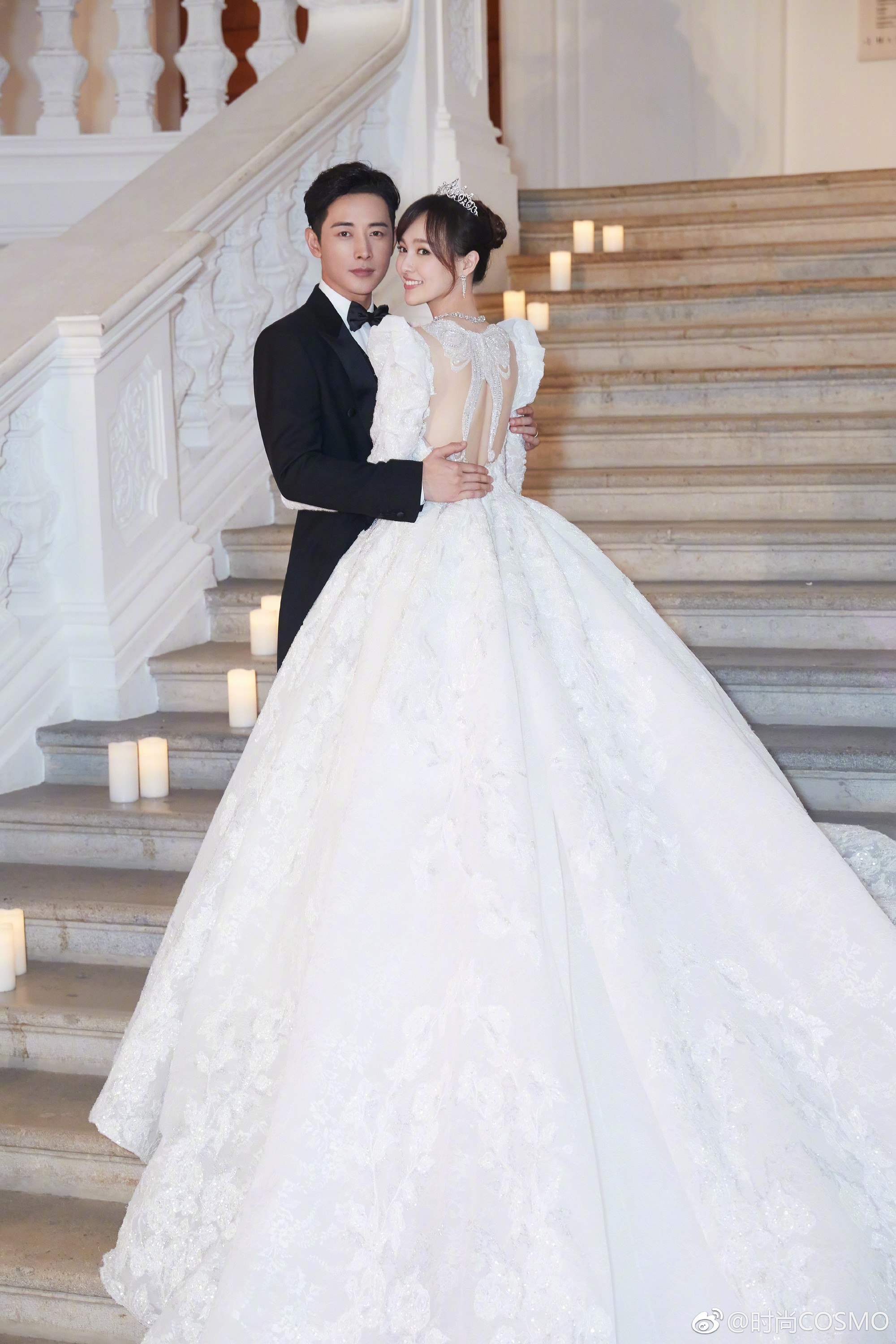 Lily Luta hóa công chúa gợi cảm với váy cưới xanh ngọc - Thời trang sao