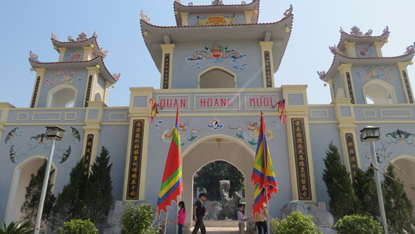 Khai hội Đền Cả và Liên hoan Thực hành Tín ngưỡng thờ Mẫu Tam phủ tại Hà Tĩnh năm 2018 - Ảnh 1.