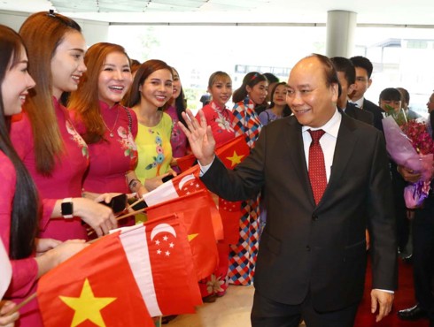 Thủ tướng khai trương sự kiện đặc biệt quảng bá hàng Việt Nam tại Singapore - Ảnh 1.
