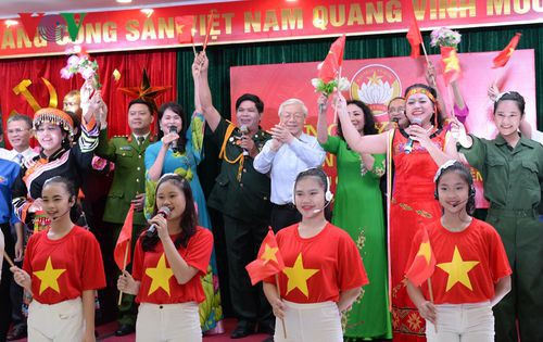 Tổng Bí thư, Chủ tịch nước Nguyễn Phú Trọng: Người Hà Nội phải thật sự là mẫu mực, tiêu biểu của văn hóa dân tộc Việt Nam  - Ảnh 2.