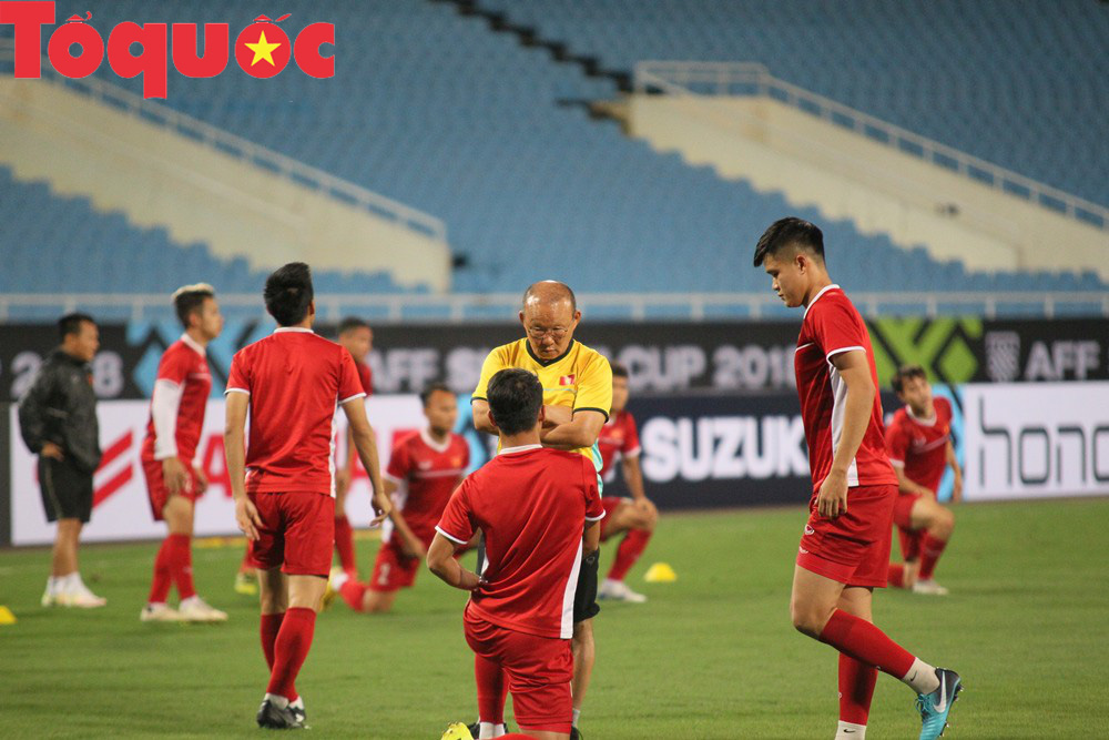 HLV Park Hang-seo nghiêm khắc lạ thường trước trận đối đầu đội tuyển Malaysia - Ảnh 3.