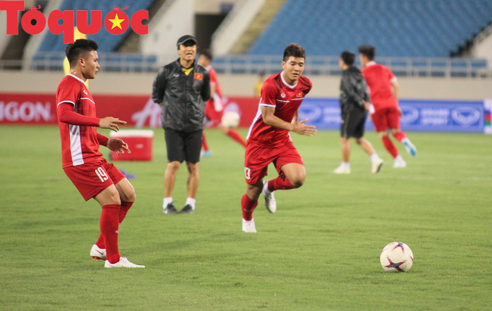 HLV Park Hang-seo nghiêm khắc lạ thường trước trận đối đầu đội tuyển Malaysia - Ảnh 11.
