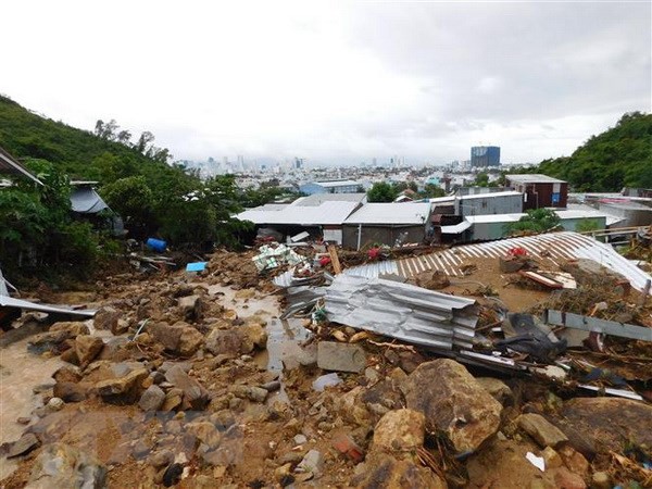 Cập nhật: Đã có 12 người chết, 5 người mất tích do hoàn lưu bão ở Khánh Hòa - Ảnh 1.