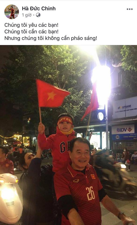 Cầu thủ Việt Nam kêu gọi người hâm mộ không đốt pháo - Ảnh 3.