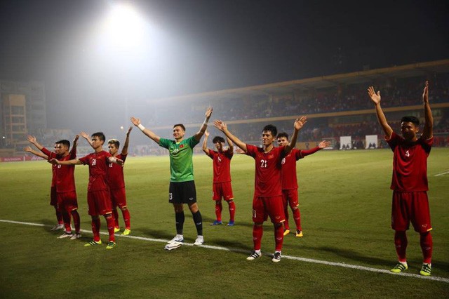Đồng loạt tung hô thầy trò Park Hang-seo, báo quốc tế tin tưởng đội tuyển Việt Nam thẳng tiến chức vô địch - Ảnh 1.