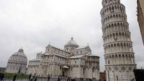 Khách du lịch hết cơ hội chiêm ngưỡng tháp nghiêng Pisa? - Ảnh 1.